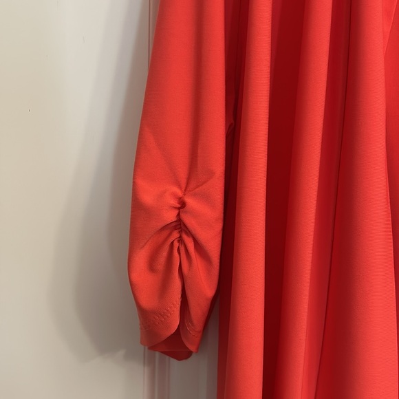 Antthony Bold Coral Top - Picture 3 of 7